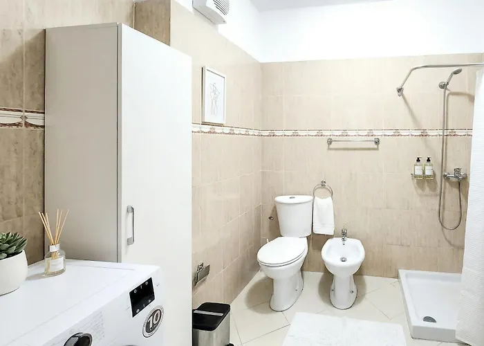 We In Center 2br 地拉那